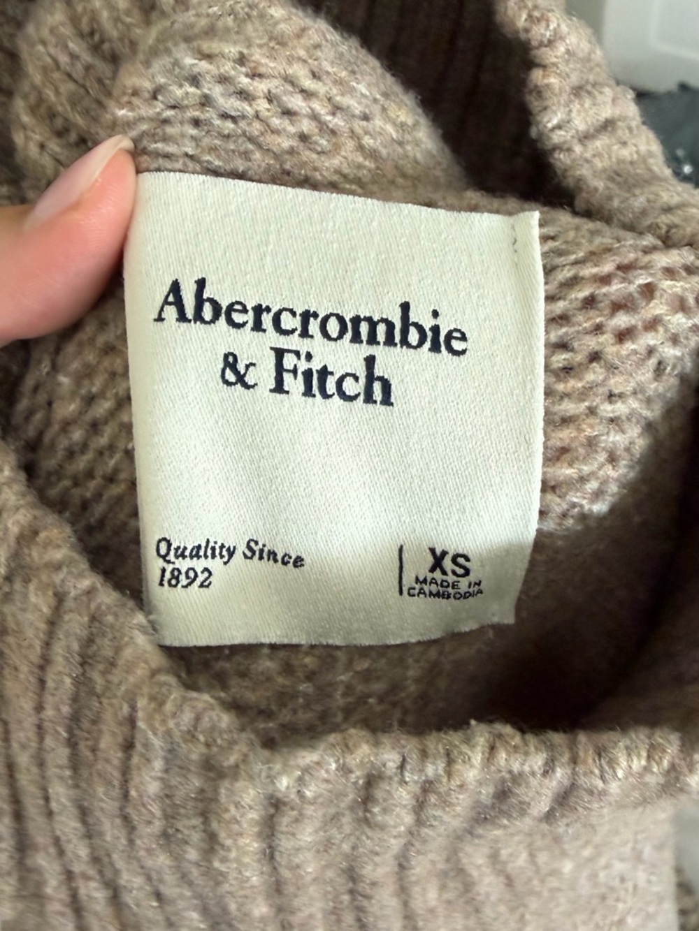 Abercrombie & Fit Oversized Turtleneck Sweater - Picture 4 of 4